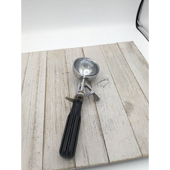 Peerless Metal Ice Cream Scoop Black Handle - Picture 1 of 9